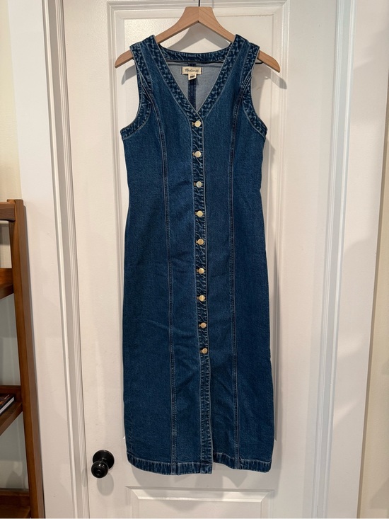 Madewell Dresses & Skirts - Madewell Dark Blue Denim Button-Front Midi Dress